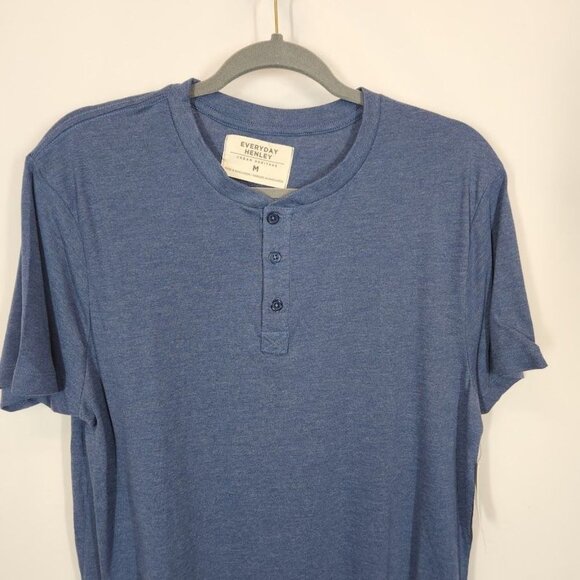 NWT Urban Heritage‎ Men's Everyday Henley in Blue Size Medium - Picture 2 of 7